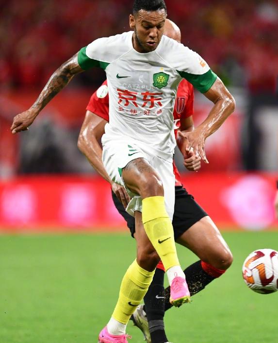 包含前锋火力全开，带领球队一路向前！的词条