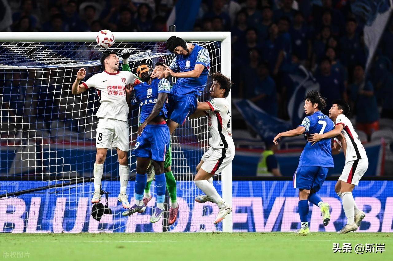 申花客场憾平恒大，中超冠军悬念依旧