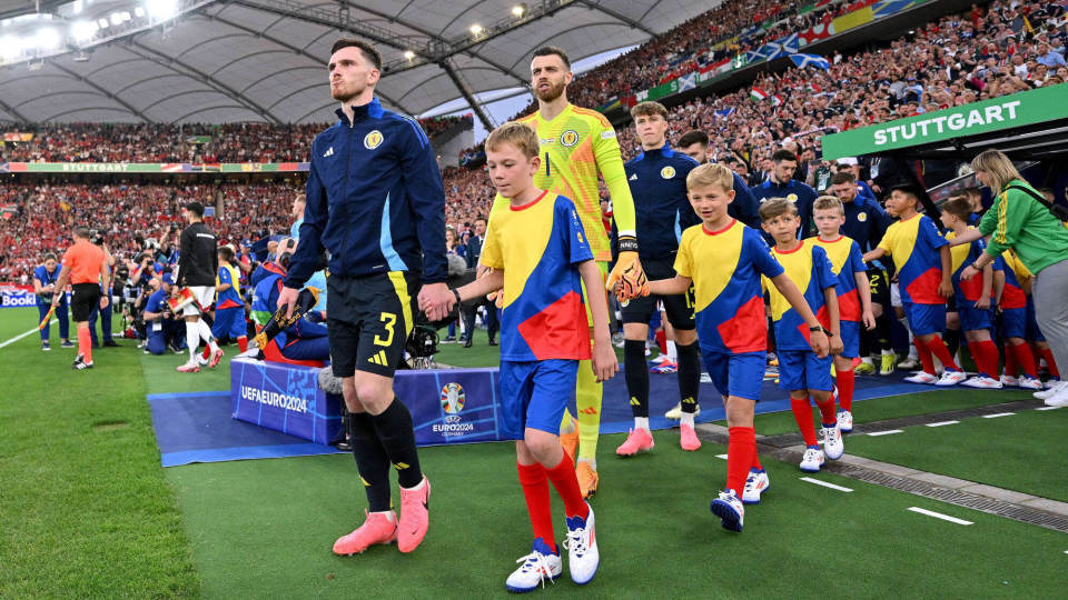 包含匈牙利队逆袭成功,晋级欧国杯四强的词条 包含匈牙利队逆袭成功,晋级欧国杯四强的词条