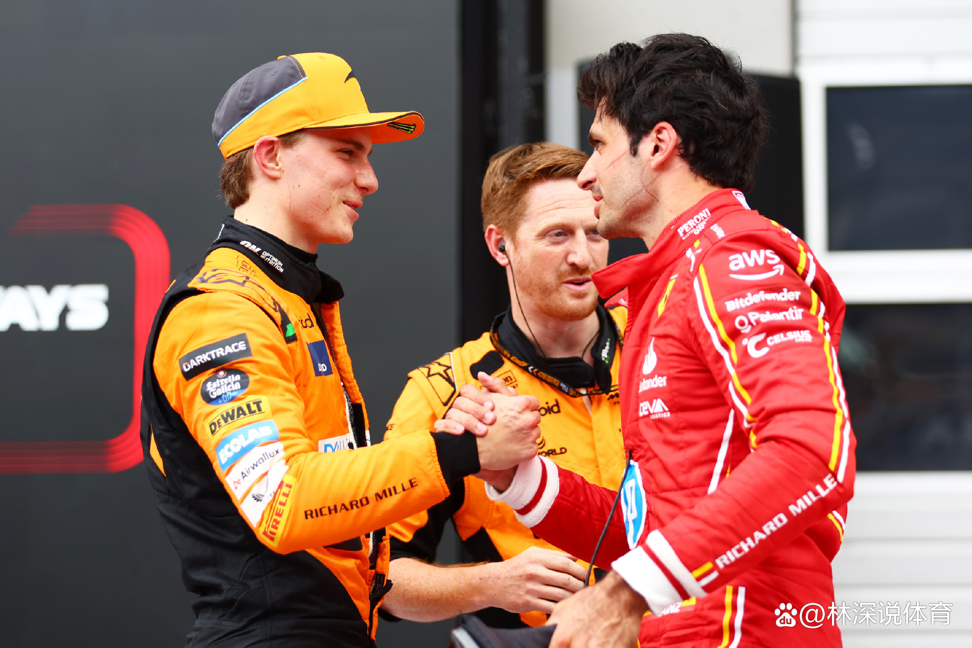 包含索伯车队逆转阿斯顿马丁，佩雷兹关键制胜的词条