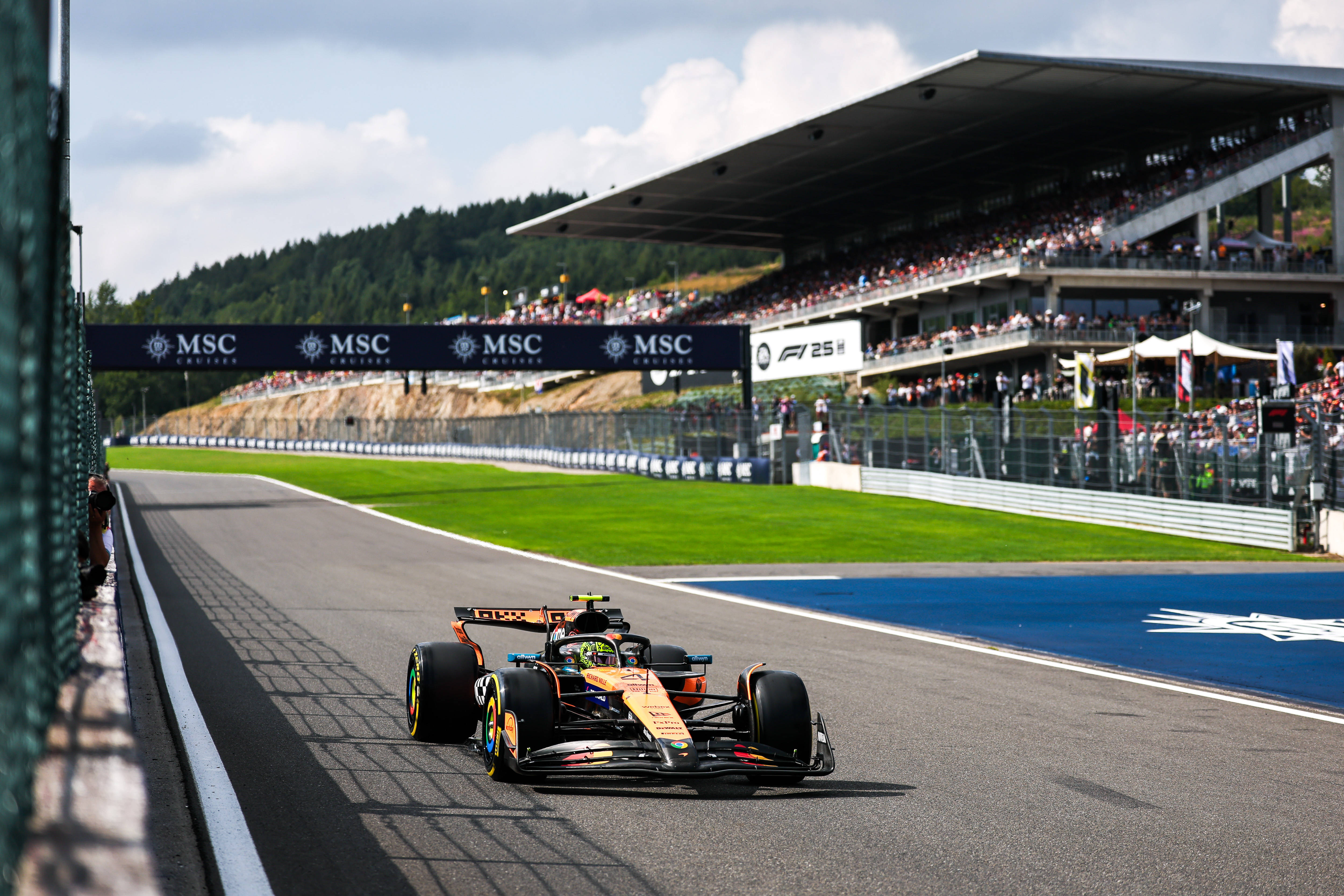 索伯车队翻盘阿斯顿马丁,皮亚斯特里带队取胜的简单介绍 索伯车队翻盘阿斯顿马丁,皮亚斯特里带队取胜的简单介绍