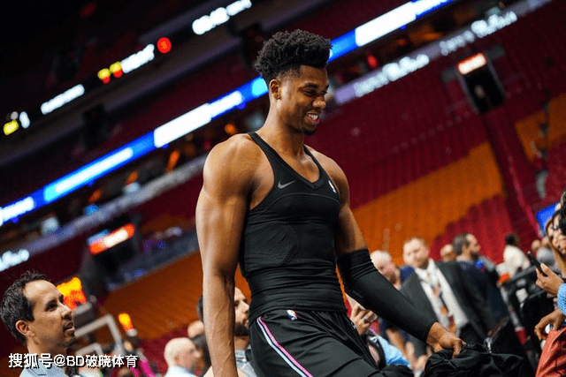 包含勇士碾压魔术，福克斯高光表现的词条