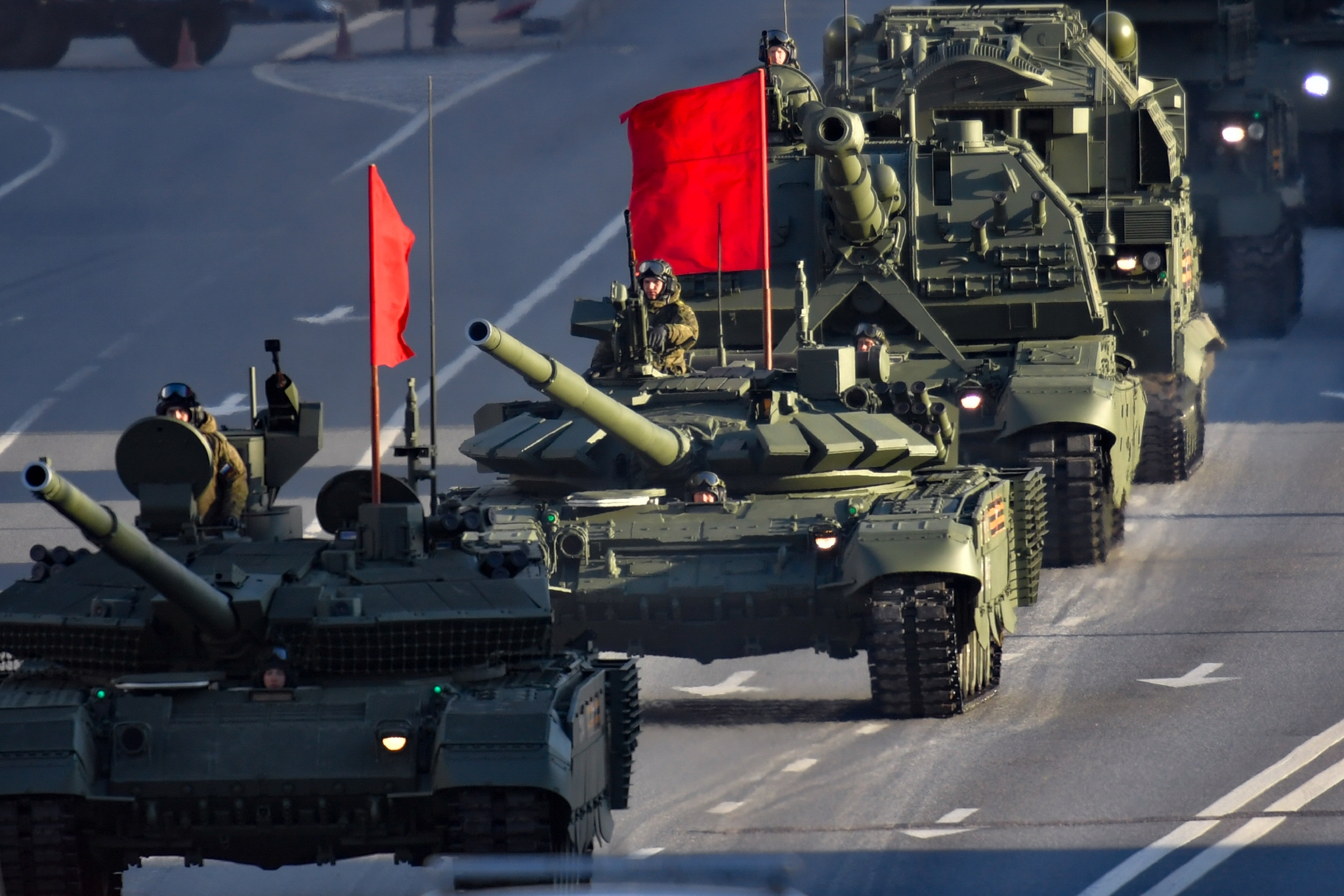 俄罗斯球队喜迎新赛季首场胜利彰显实力